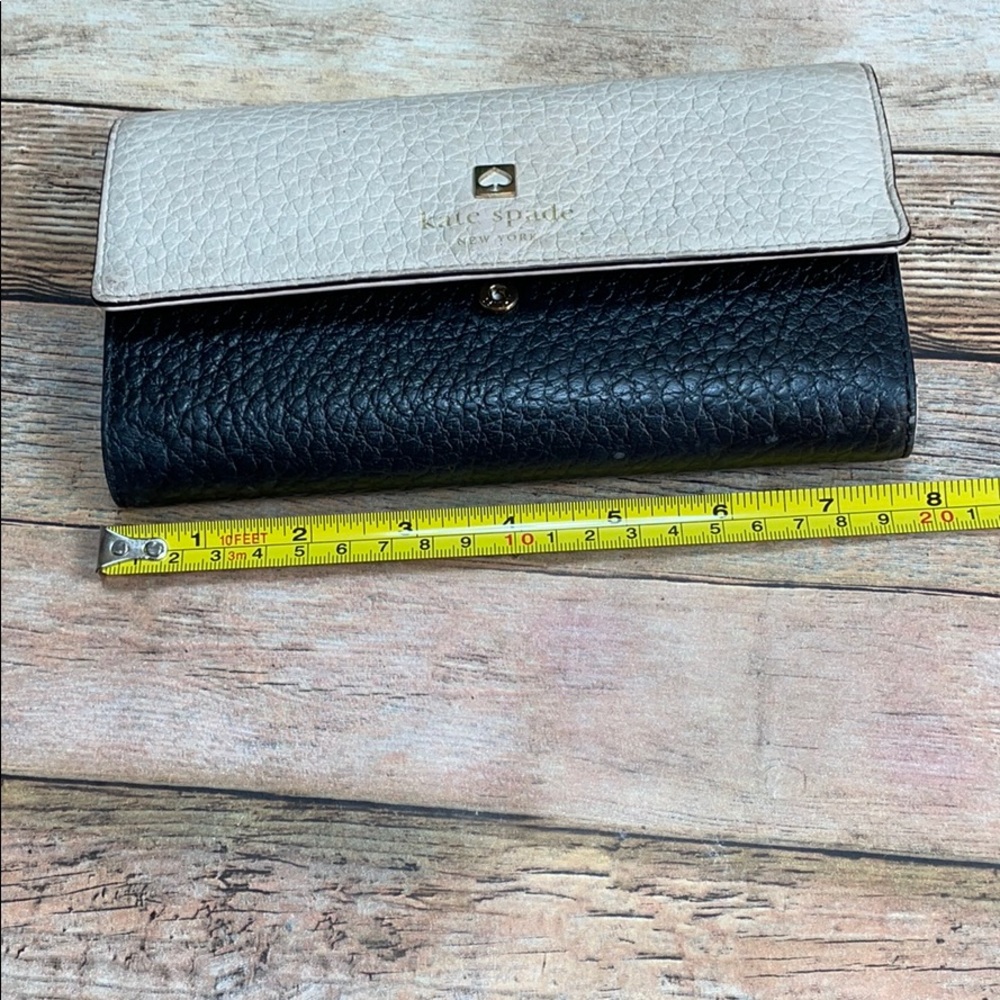 Kate Spade Wallet - Picture 9 of 15